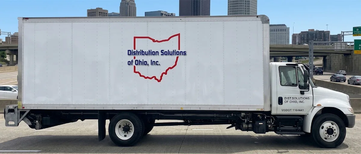 straight-truck-on-the-road